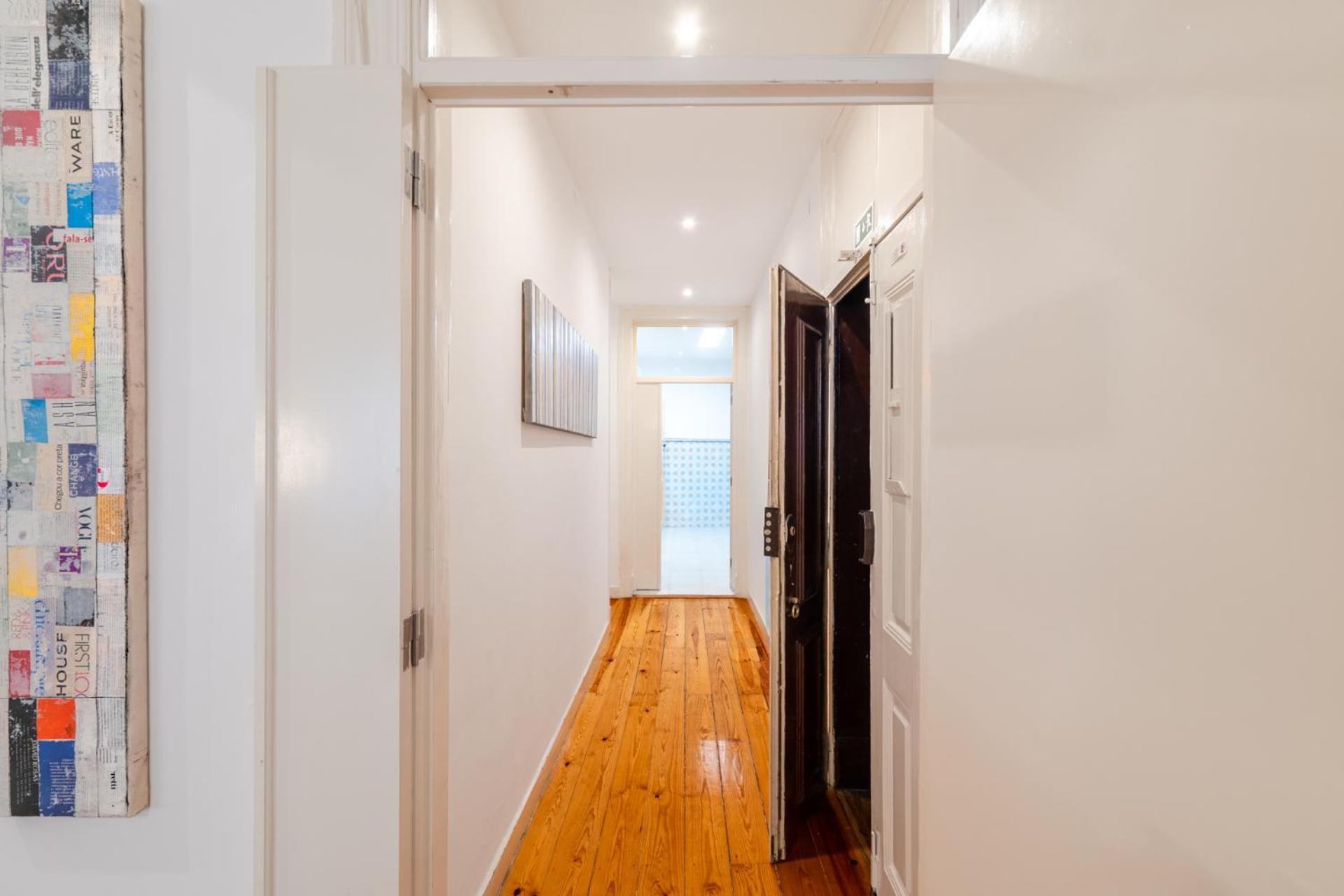 Beautiful Apartment In Bairro Alto - Quite Lisbon Luaran gambar