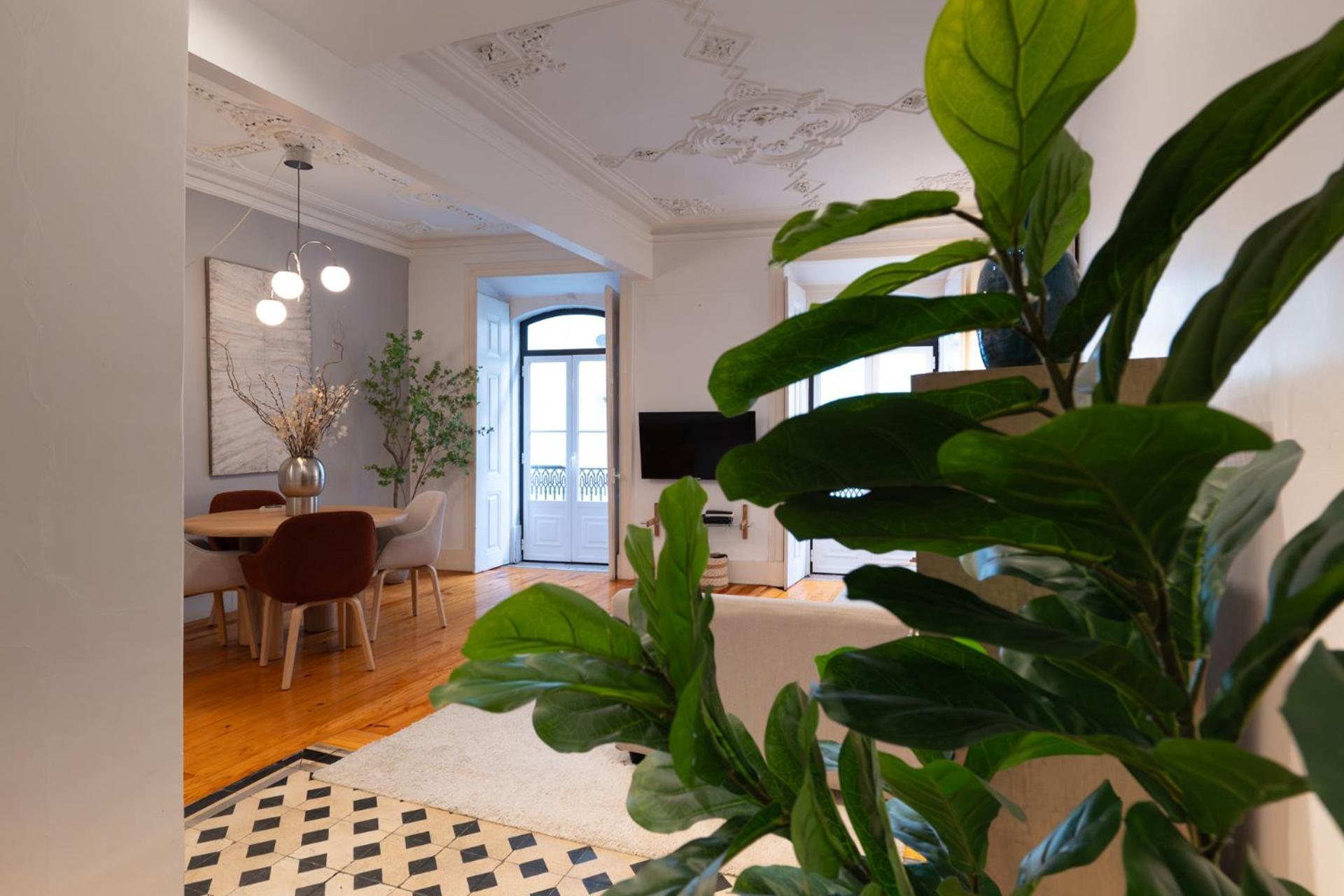 Beautiful Apartment In Bairro Alto - Quite Lisbon Luaran gambar